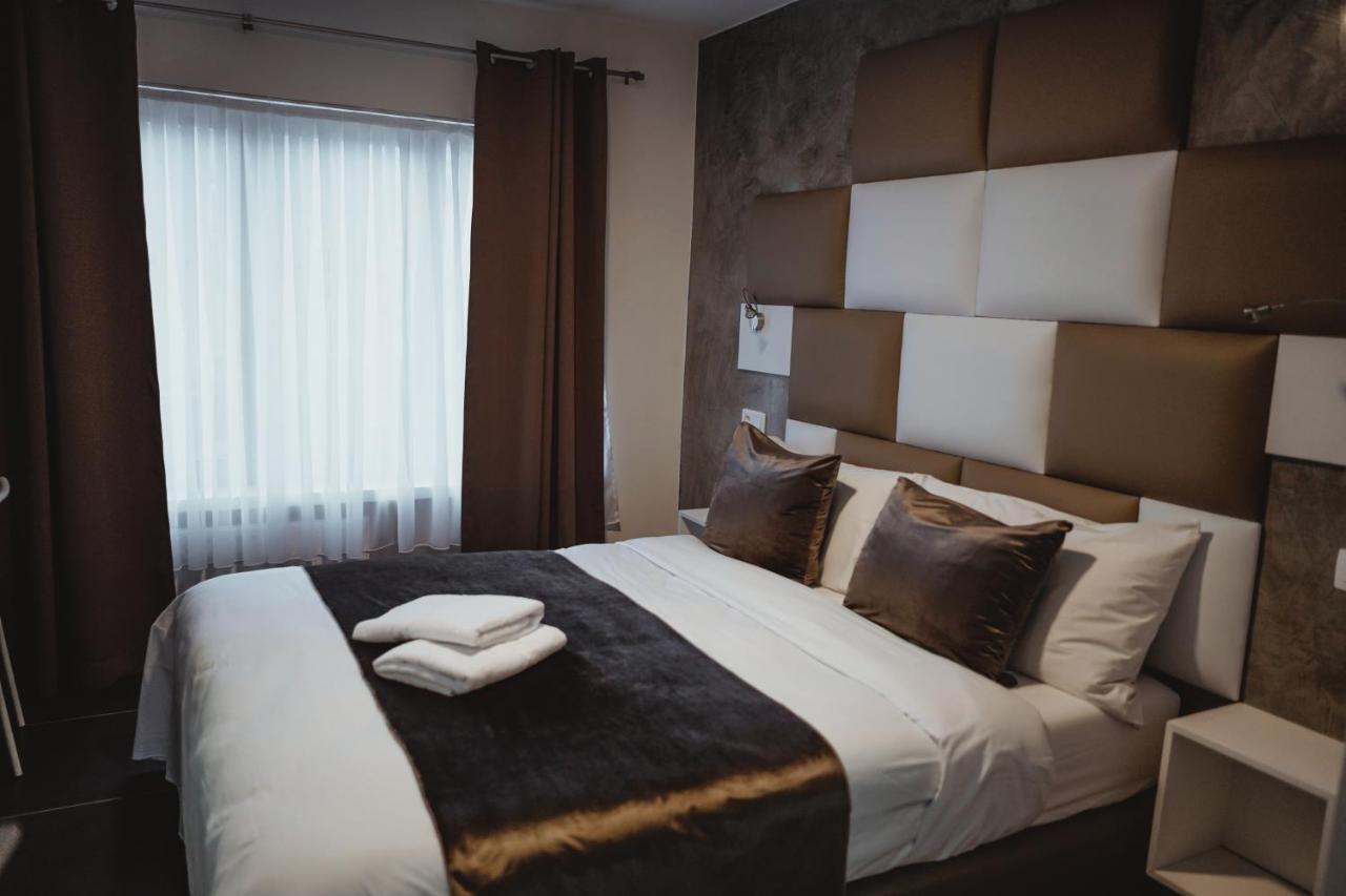 Hotel Onyx Expo Jette Luaran gambar